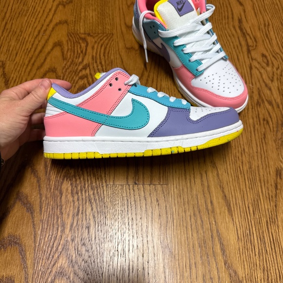 Nike Dunk Low Easter Pastel - Picture 2 of 5